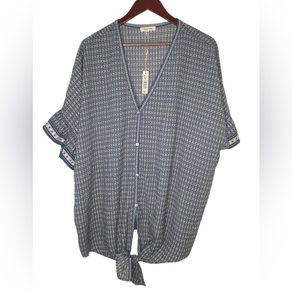 Max Studio Women’s Top - Size 2X - NWT.       6 - Picture 1 of 3